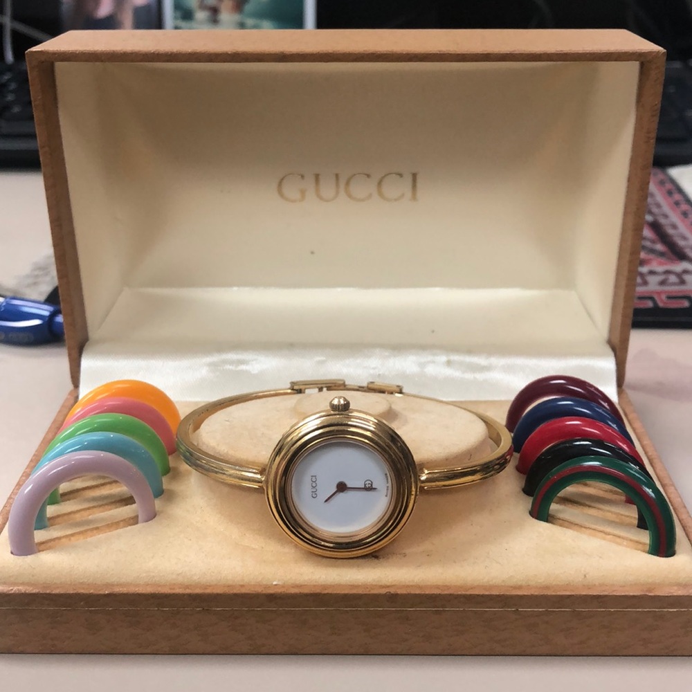 VINTAGE GUCCI WATCH 1100-L
